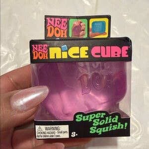 NeeDoh Nice Cube Purple Super Solid Squish